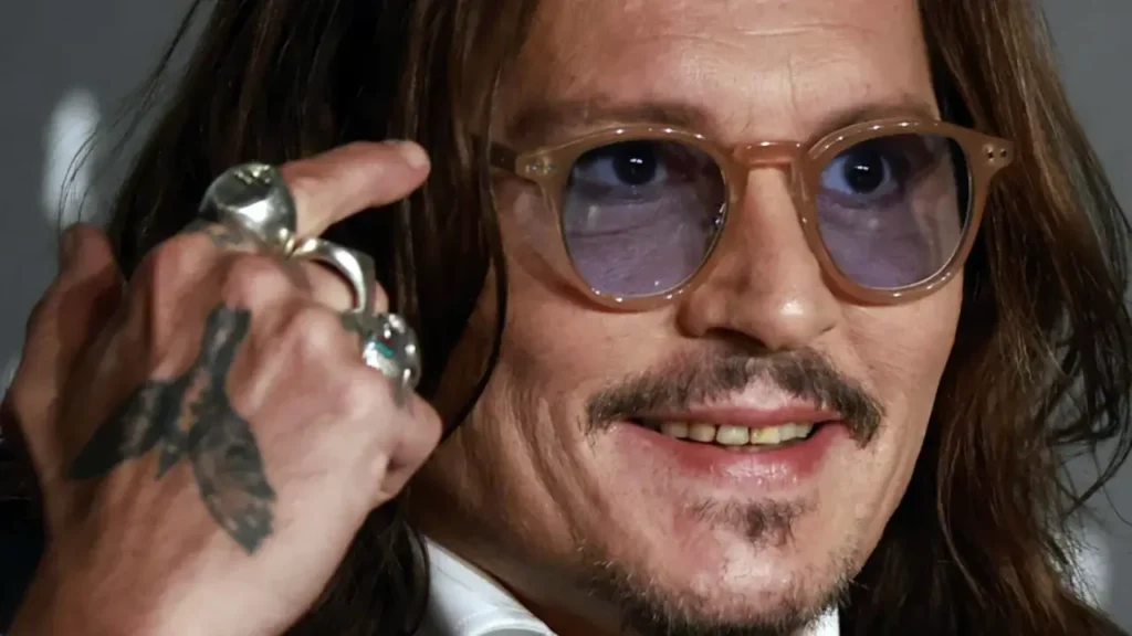 johnny depp teeth